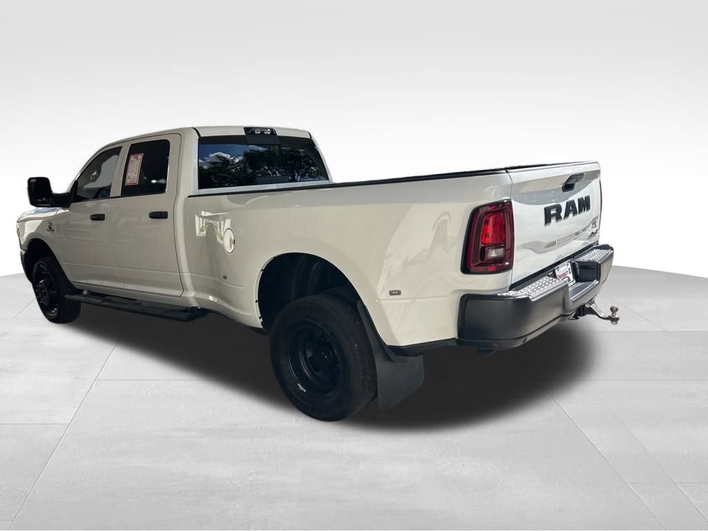 Used 2025 RAM 3500 Tradesman image 4