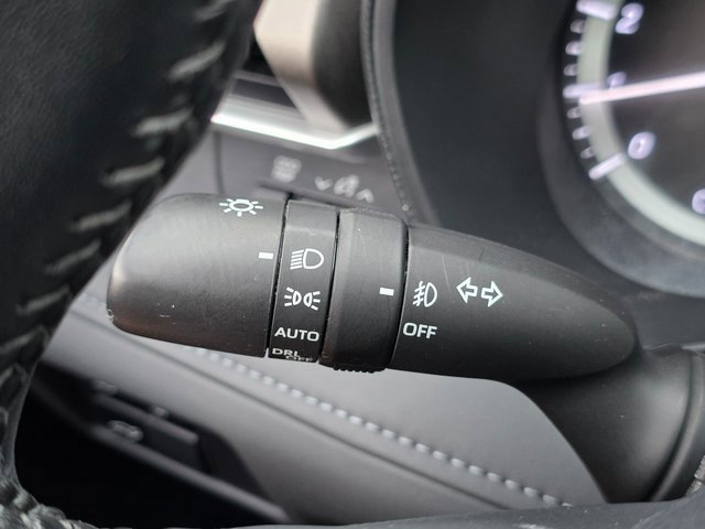 Used 2024 Toyota Highlander LE image 40