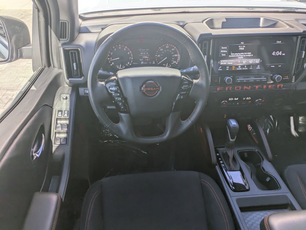 Used 2025 Nissan Frontier PRO-4X AWD/4WD image 17