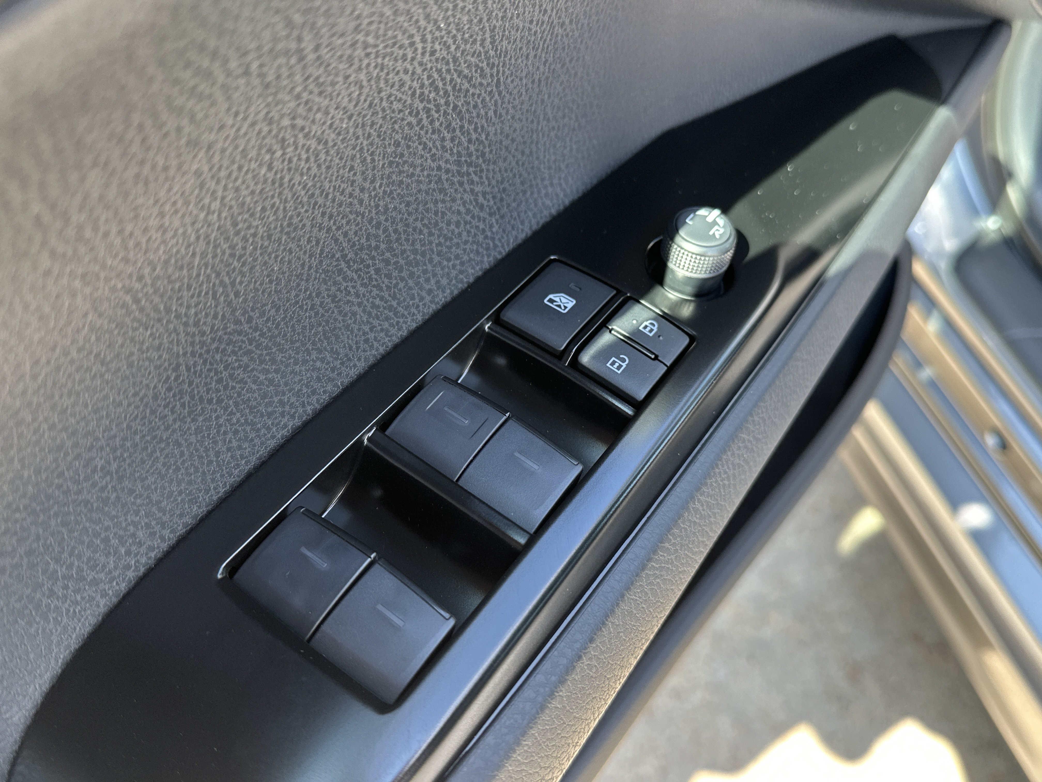 New 2026 Toyota Camry SE w/ Convenience Package FWD image 10