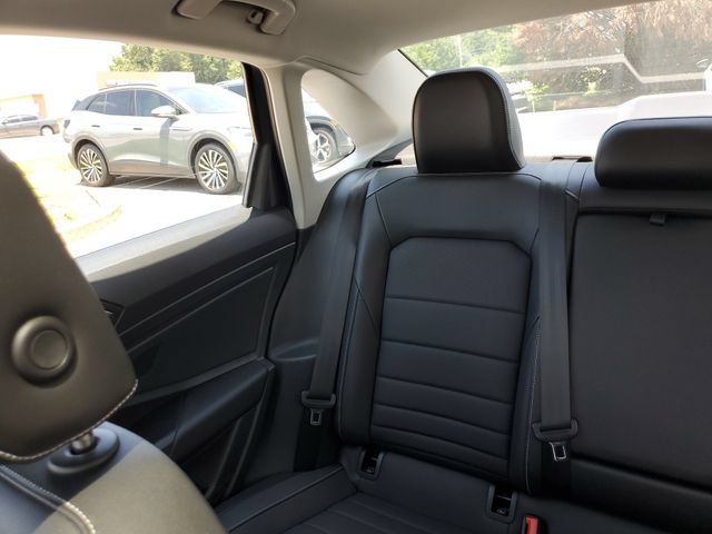 Used 2023 Volkswagen Jetta SE FWD image 10