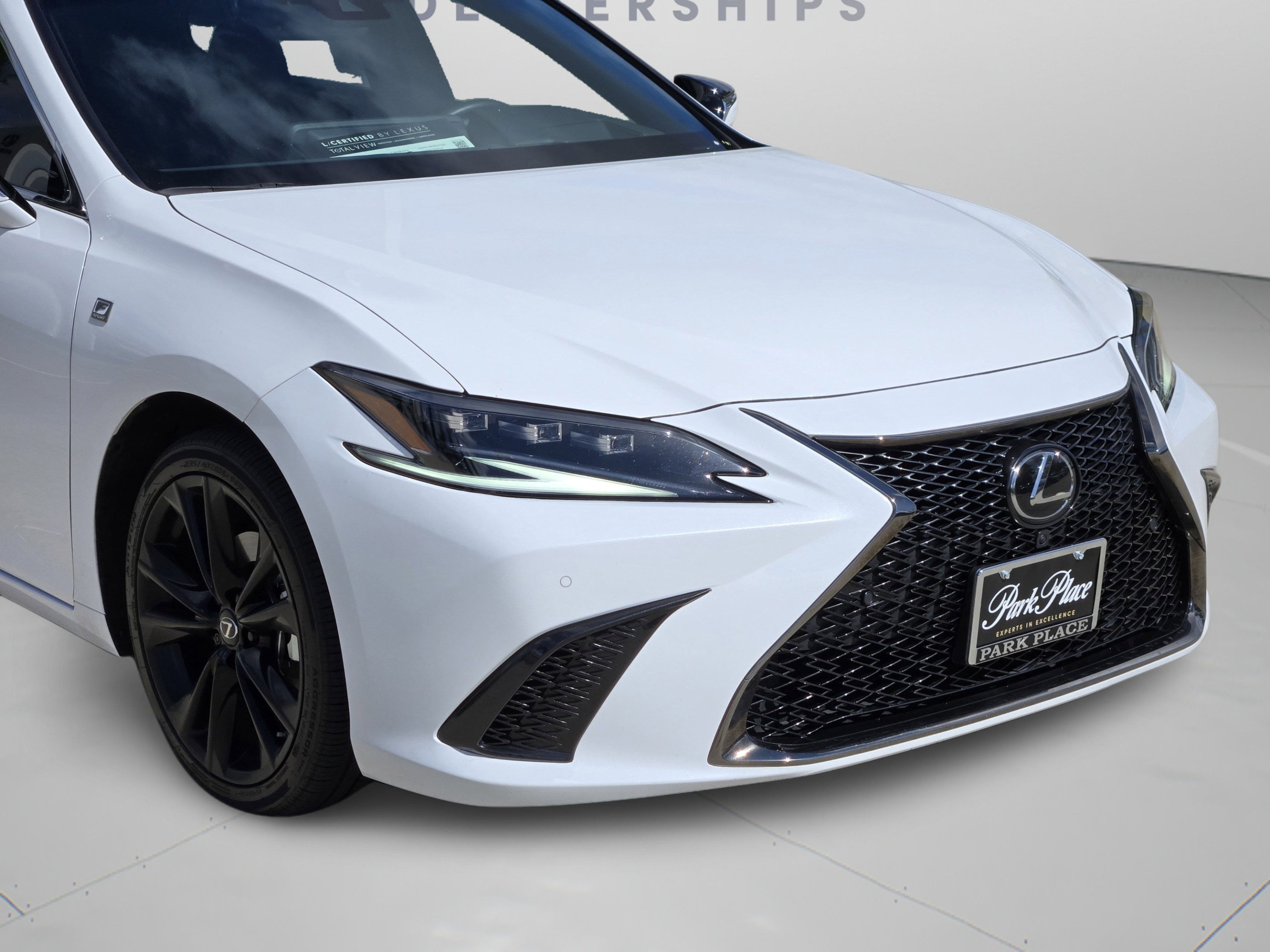 Certified 2024 Lexus ES 300h F Sport w/ Accessory Package (Z2) FWD image 36