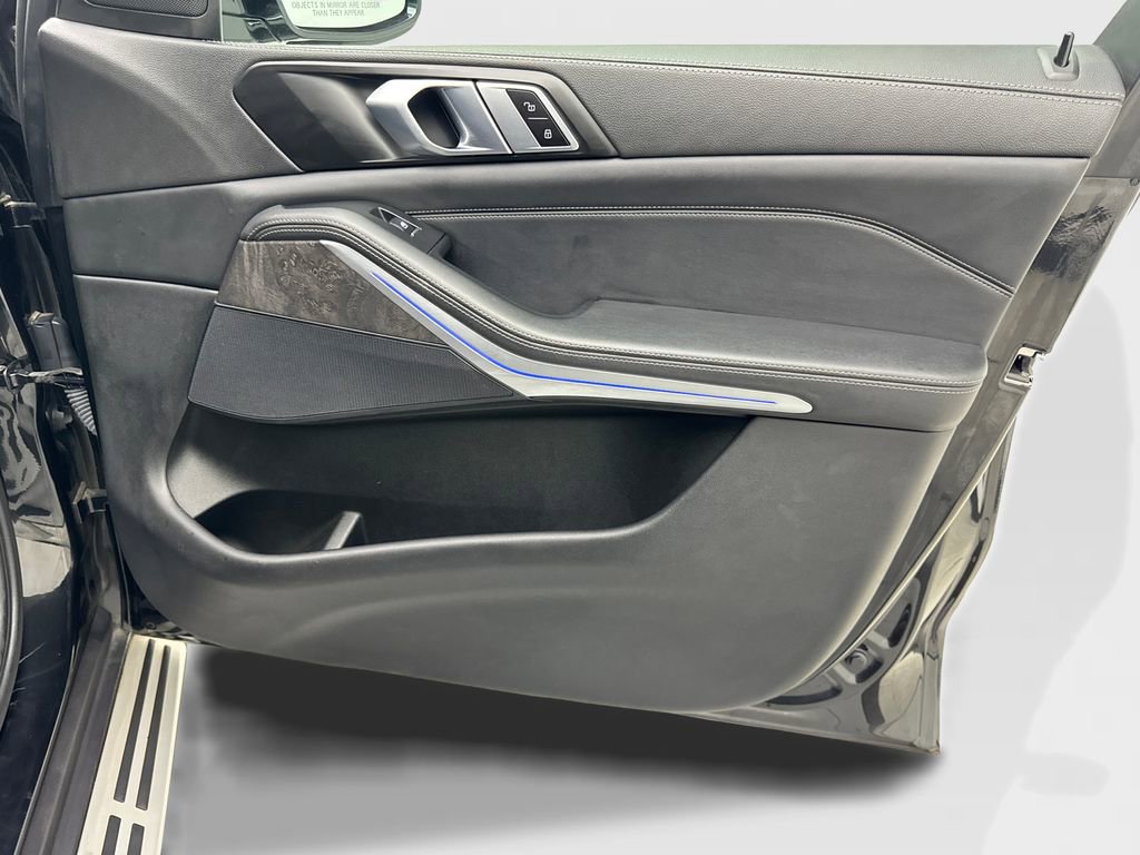 Used 2023 BMW X5 xDrive40i w/ Premium Package image 49