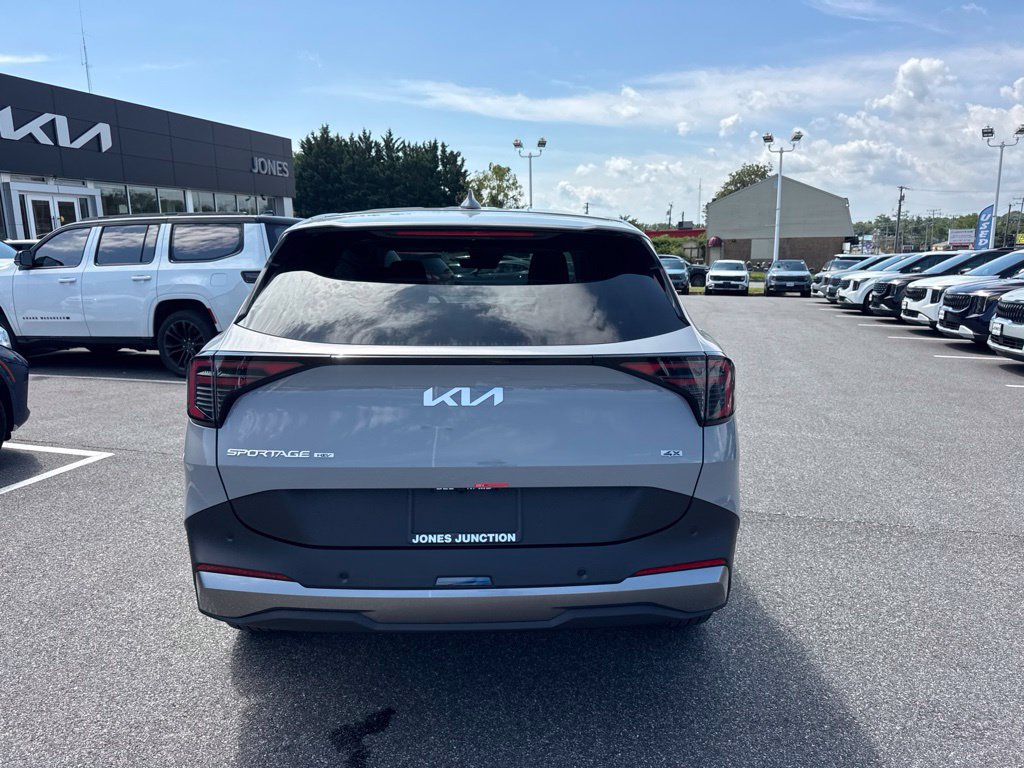 New 2027 Kia Sportage S AWD/4WD image 6