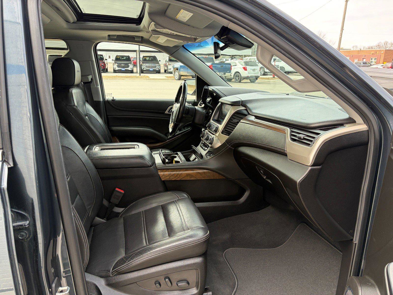 Used 2019 GMC Yukon XL Denali w/ Denali Ultimate Package image 31