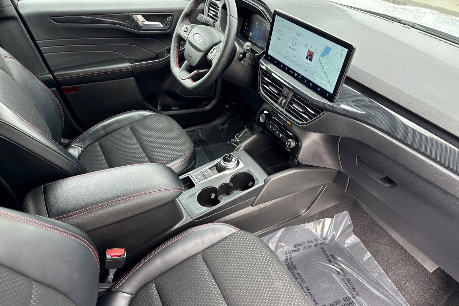 Used 2025 Ford Escape ST-Line w/ Tech Pack #1 AWD/4WD image 18