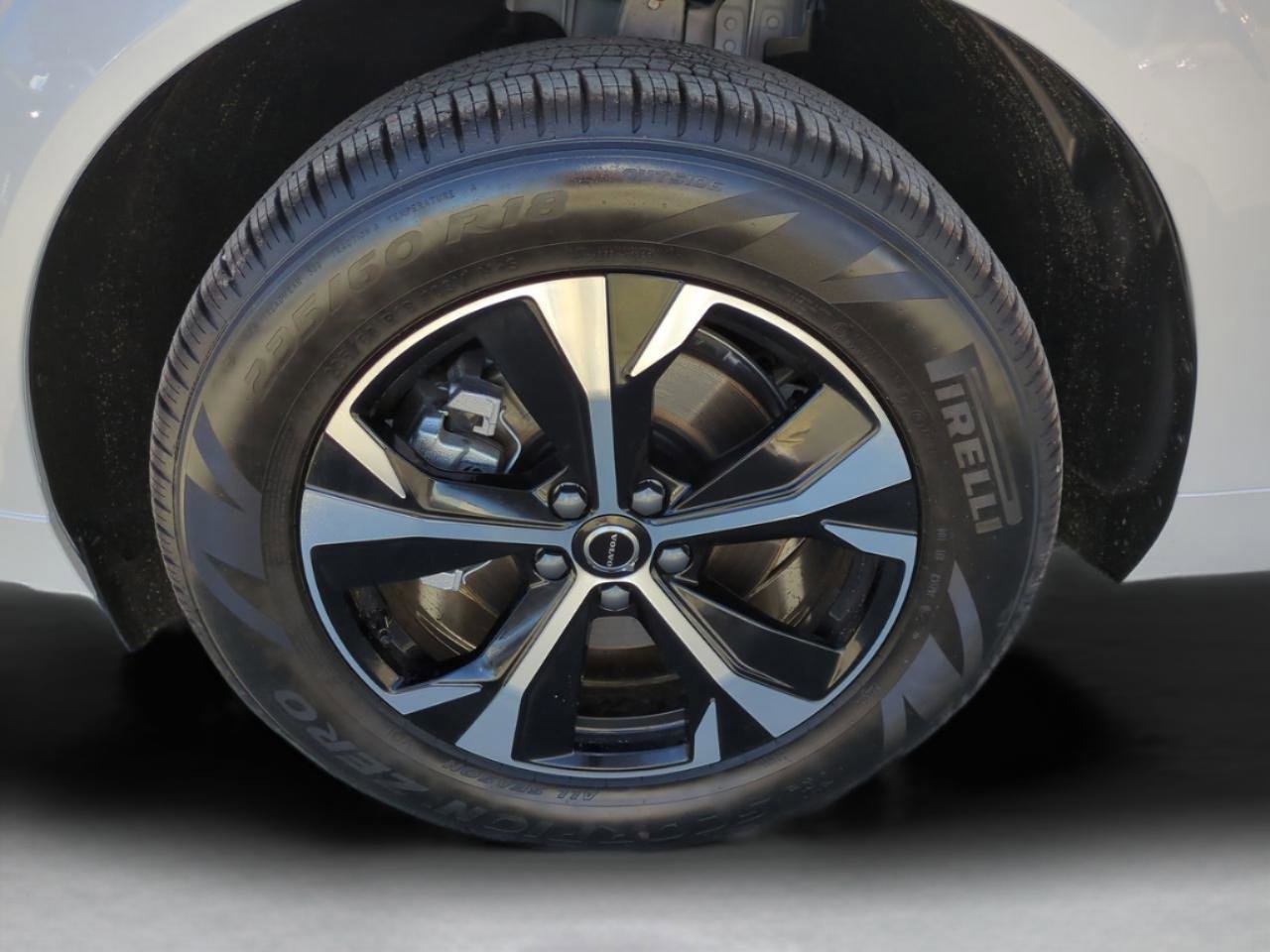 New 2026 Volvo XC60 B5 Core image 11