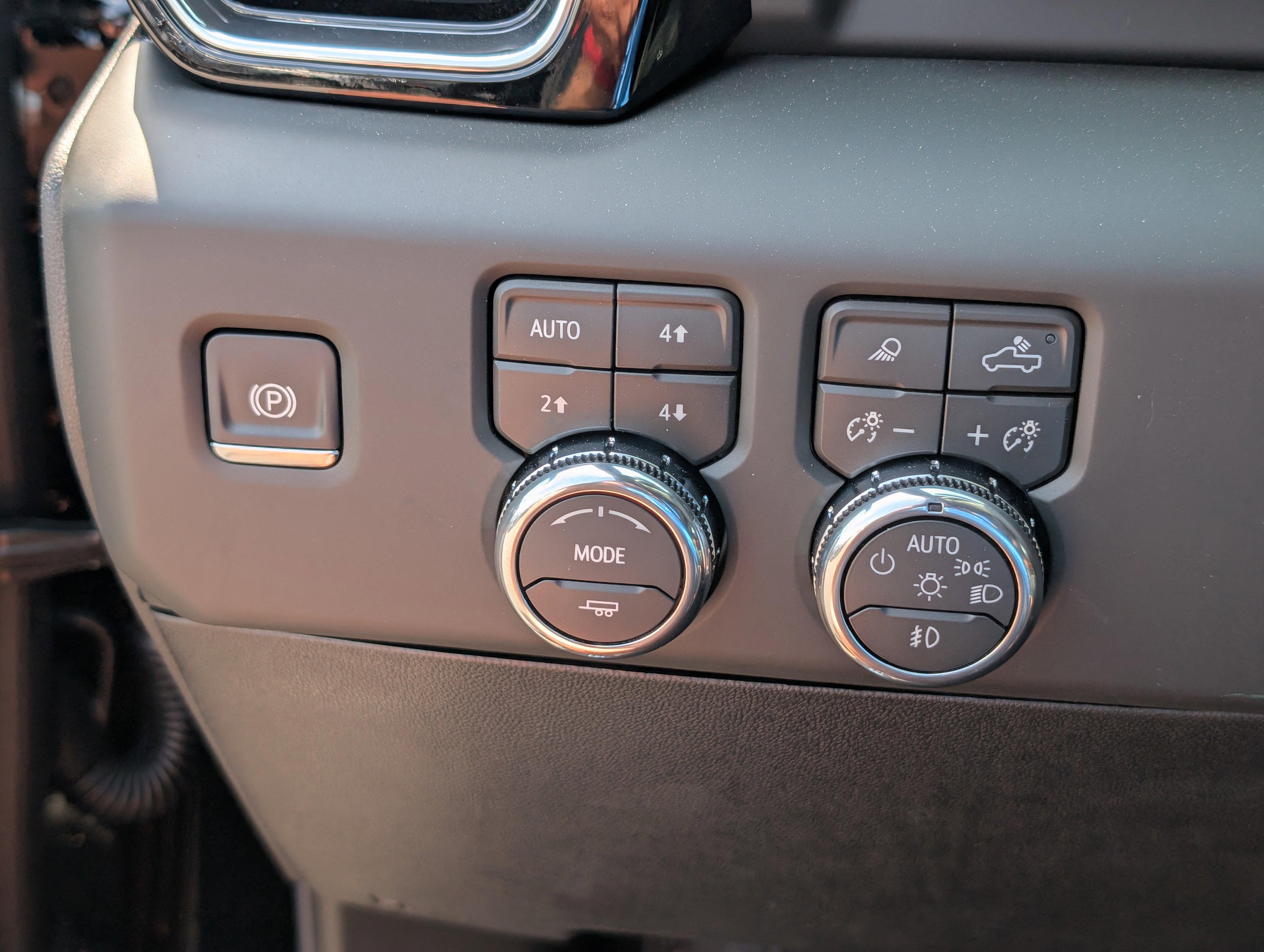 New 2026 GMC Sierra 2500 Denali Ultimate image 18