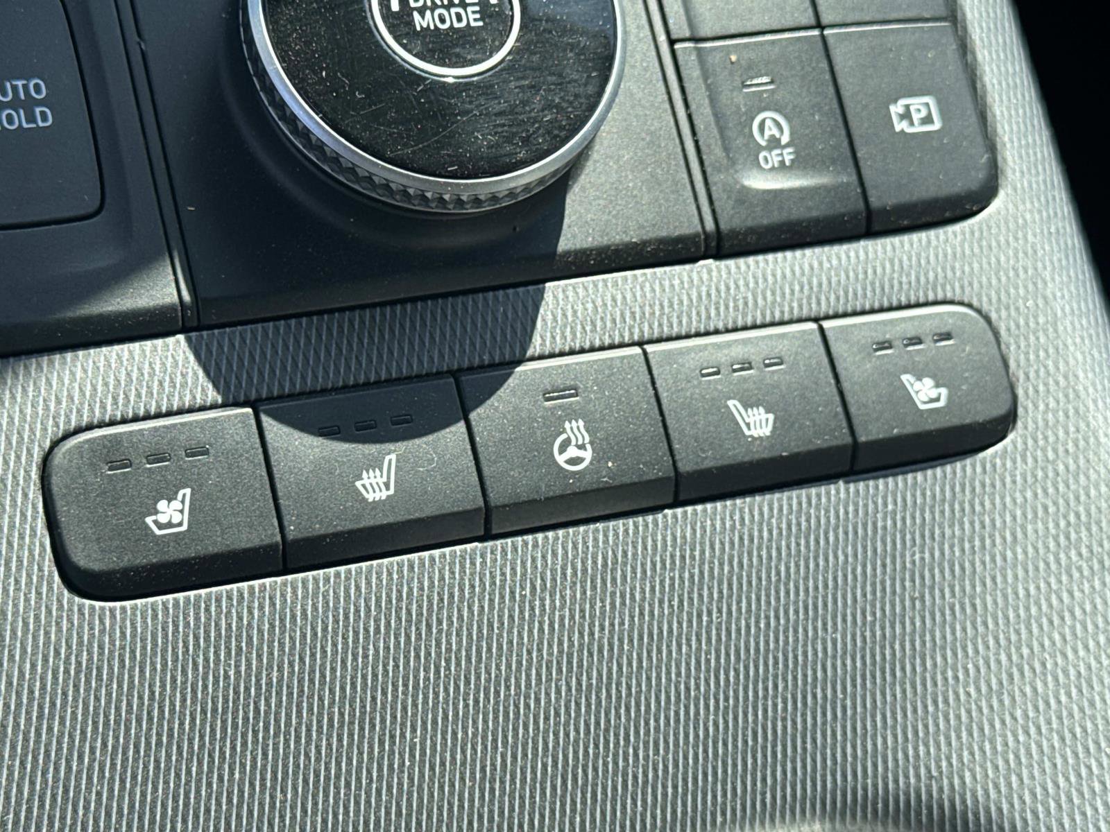 Used 2024 Hyundai Palisade Limited image 11