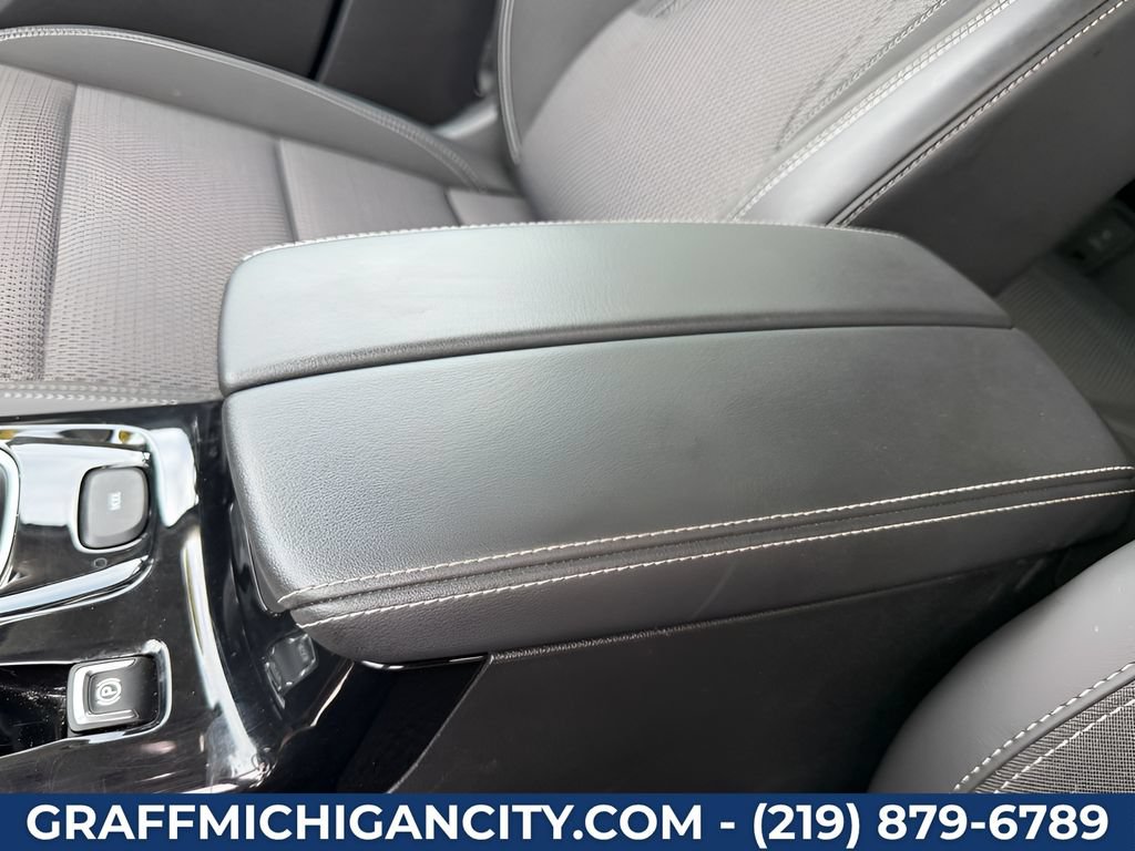 Used 2023 Buick Envision Preferred AWD/4WD image 19