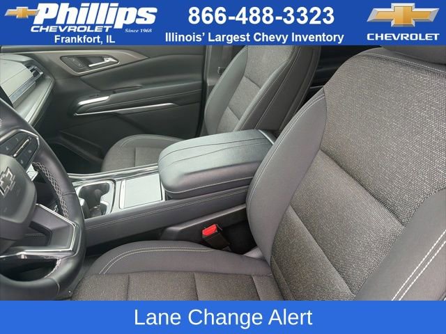Used 2024 Chevrolet Traverse LT w/ Midnight/Sport Edition image 9