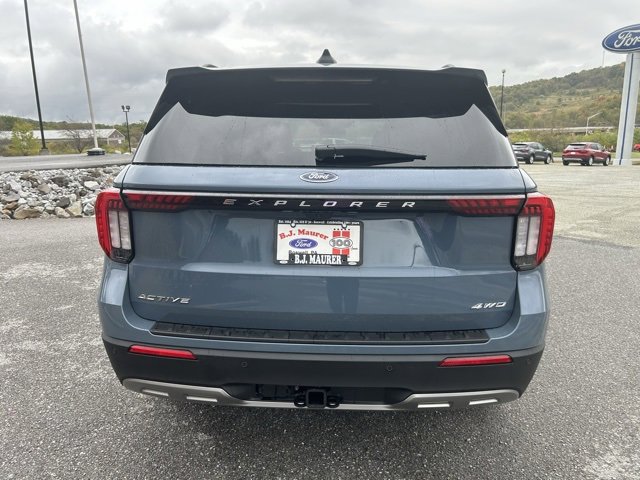 New 2025 Ford Explorer Active image 4
