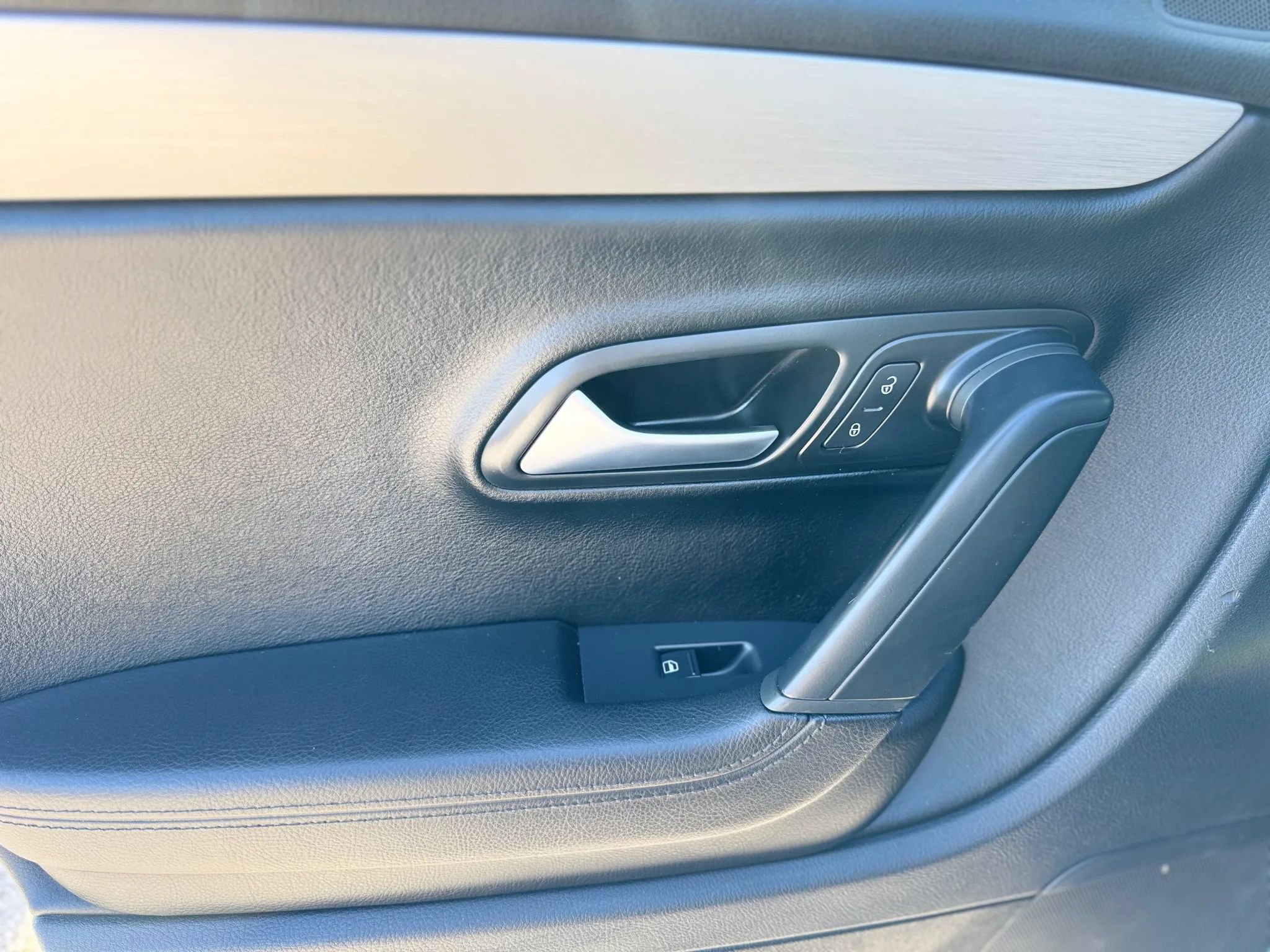 Used 2013 Volkswagen CC Sport Plus image 24