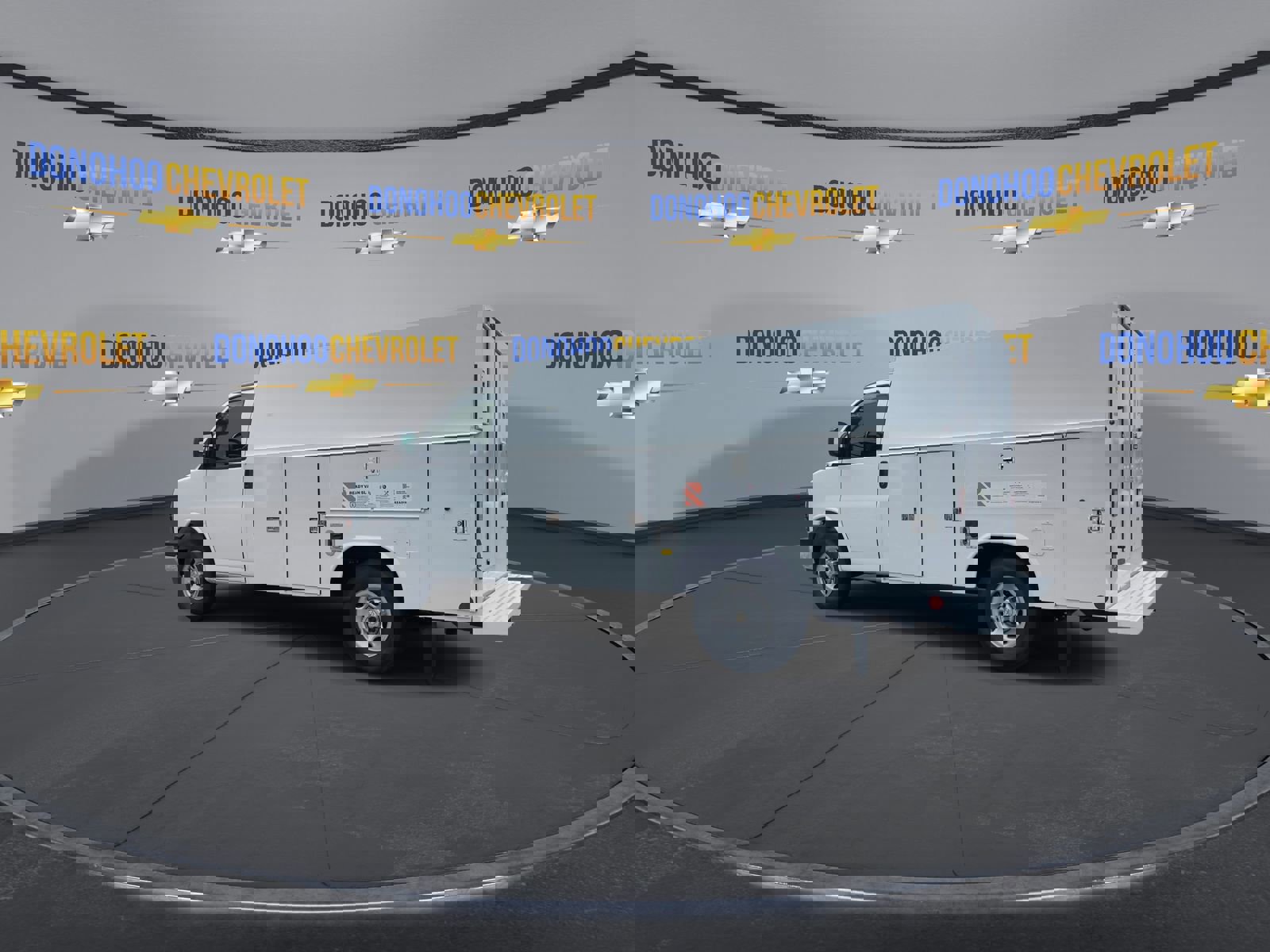 New 2025 Chevrolet Express 3500 w/ Power Convenience Package image 9