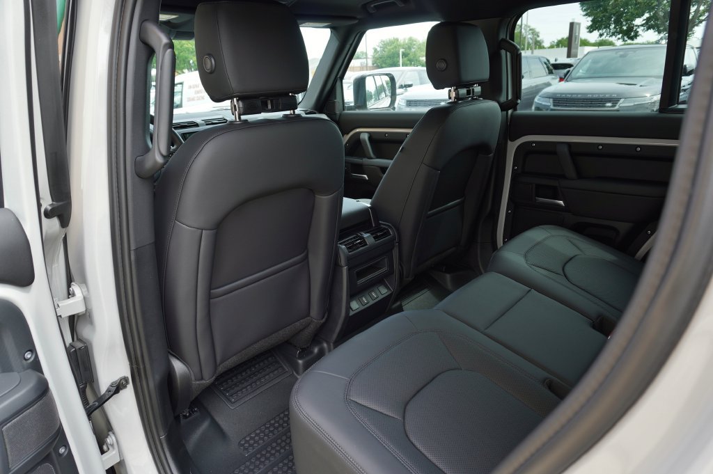 New 2026 Land Rover Defender 110 S AWD/4WD image 27