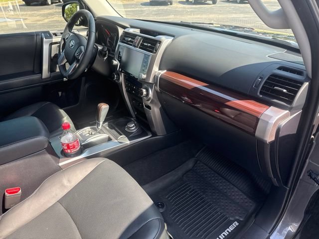 Used 2020 Toyota 4Runner Limited AWD/4WD image 16
