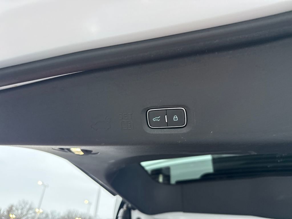 Used 2025 Ford Expedition Max Active image 18