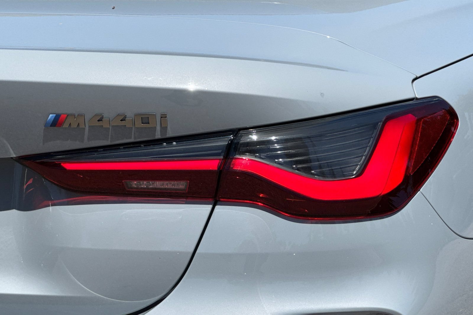 Used 2022 BMW M440i Convertible RWD image 27