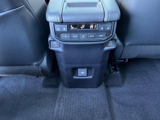 Used 2024 Toyota Grand Highlander AWD image 29