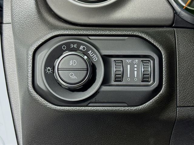 Used 2022 Jeep Gladiator Sport image 12