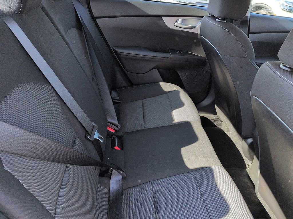 Used 2023 Kia Forte LXS w/ LXS Technology Package FWD image 8