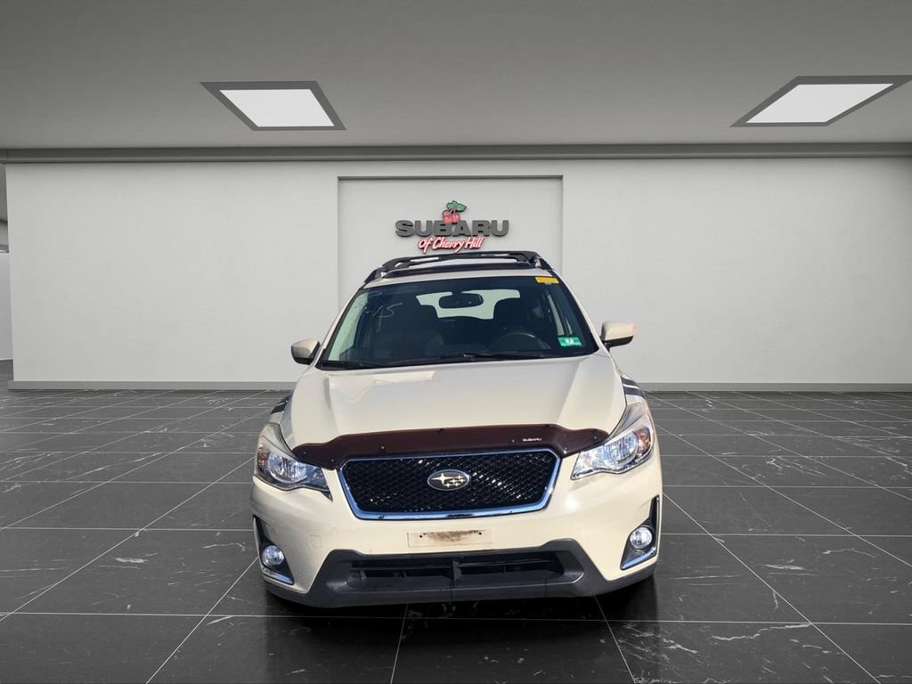 Used 2016 Subaru Crosstrek 2.0i Premium w/ Moonroof Package AWD/4WD image 3