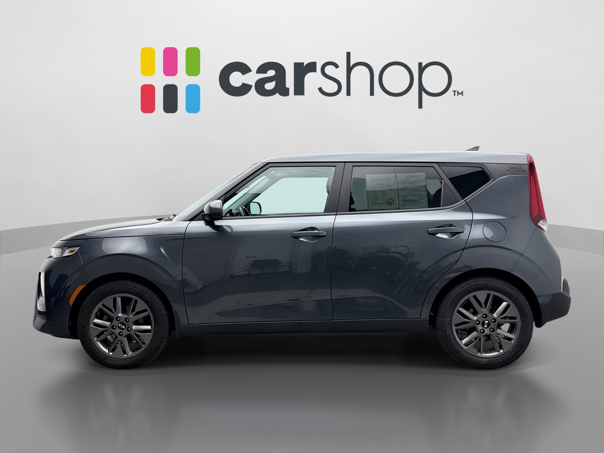 Used 2021 Kia Soul EX FWD image 2