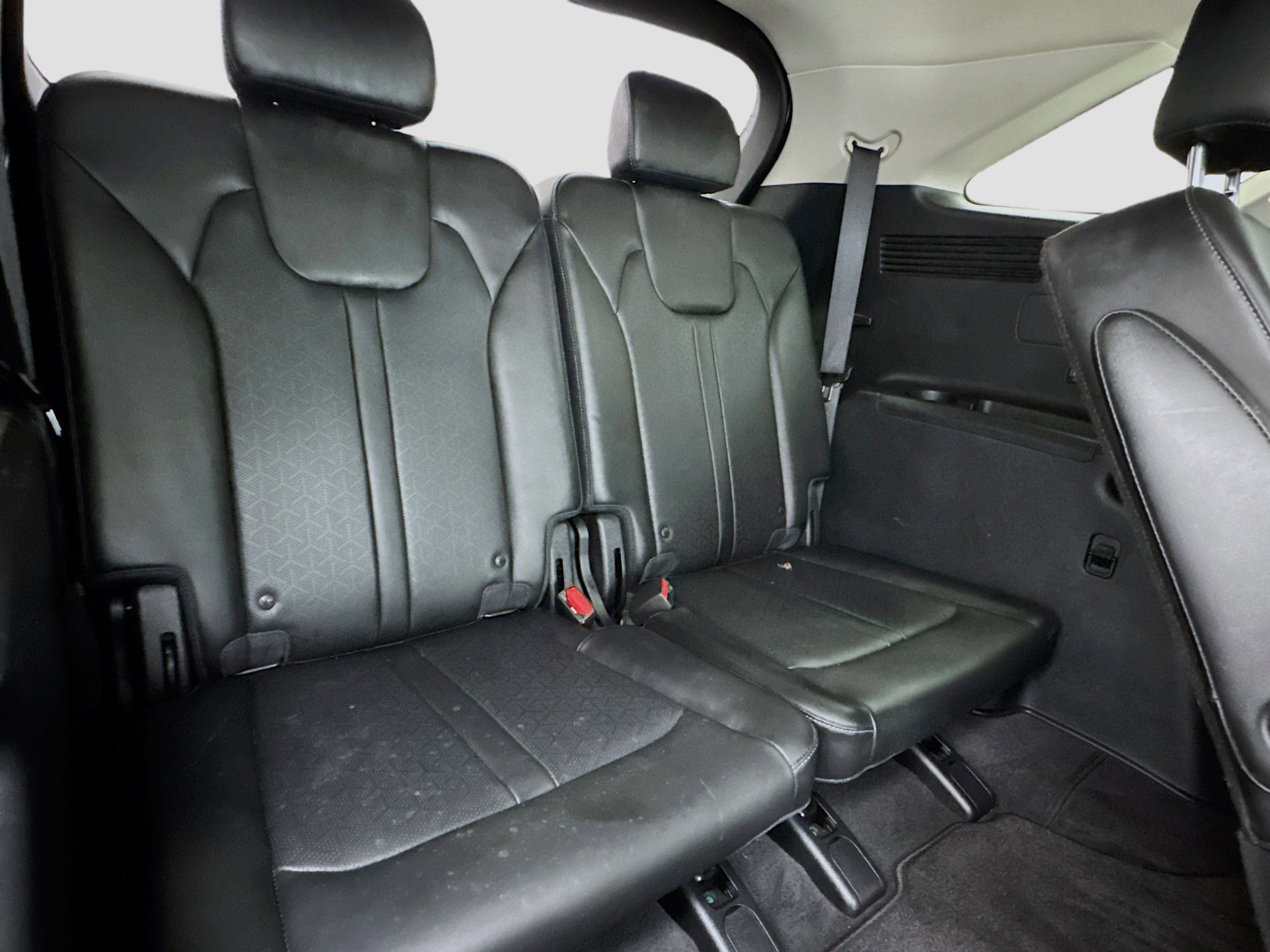 Used 2023 Kia Sorento SX image 19