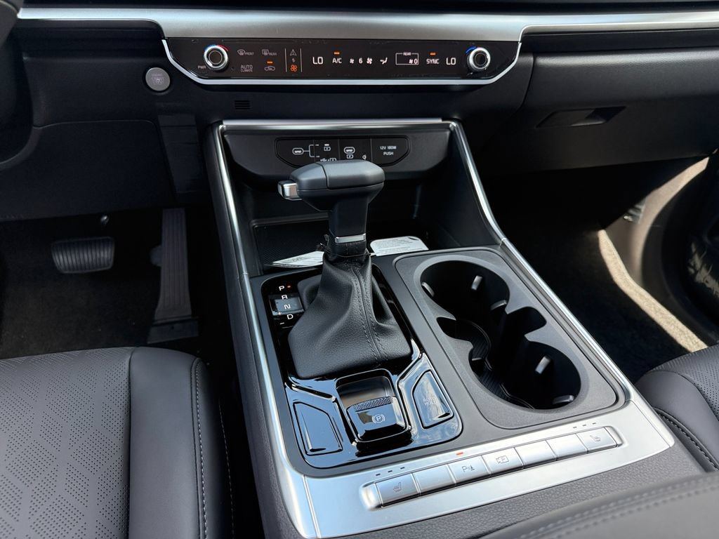New 2027 Kia Carnival EX FWD image 13