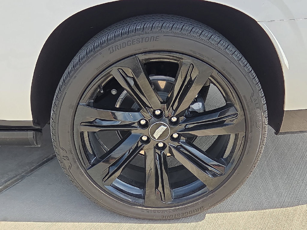 Used 2025 Cadillac Escalade ESV Sport Platinum AWD/4WD image 11