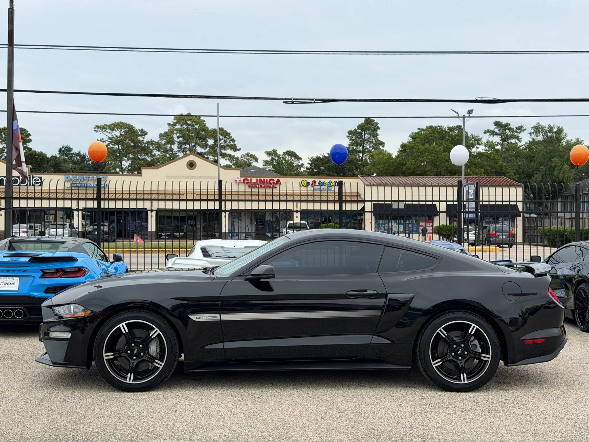 Used 2019 Ford Mustang GT Premium w/ Equipment Group 401A RWD image 10
