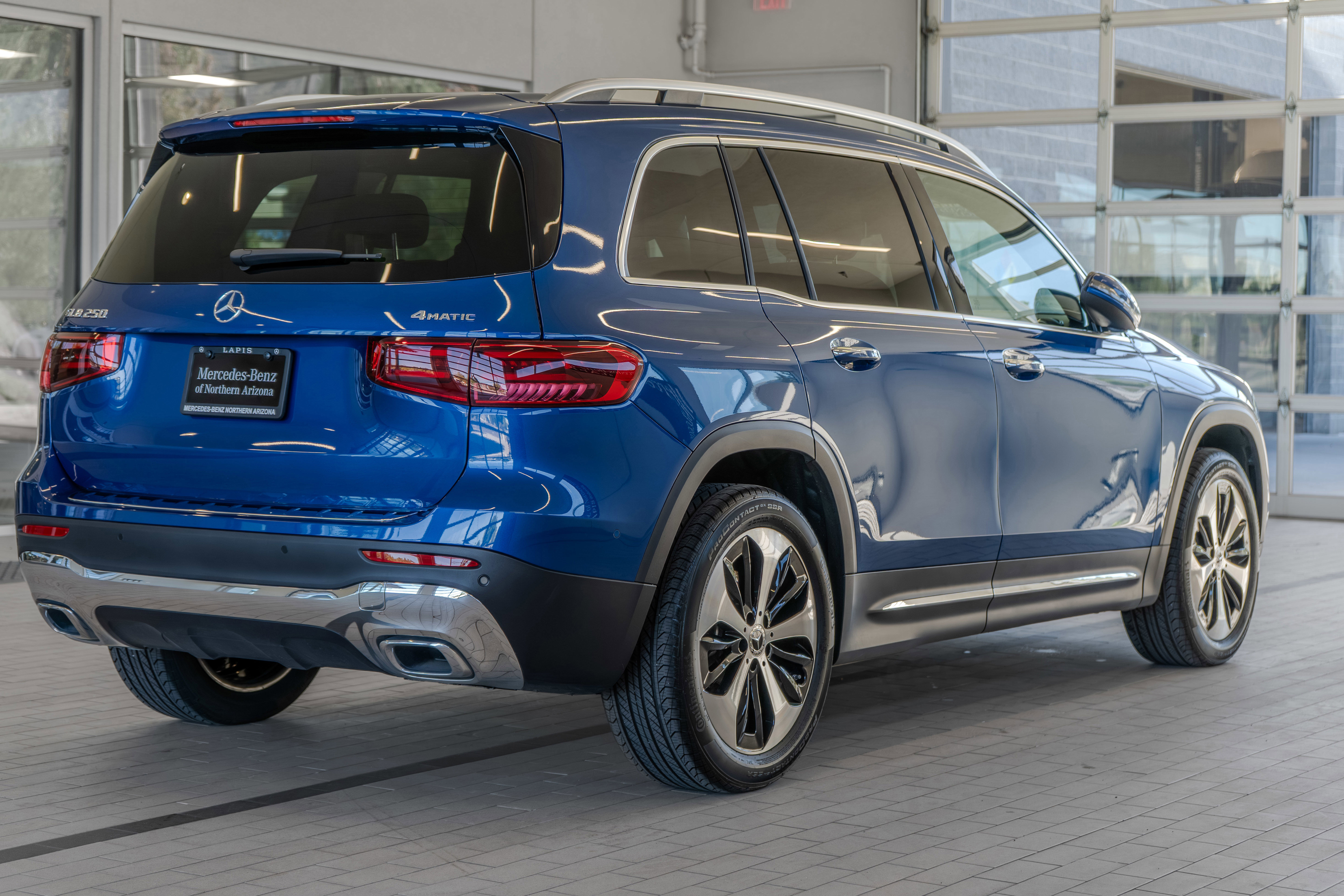 Certified 2025 Mercedes-Benz GLB 250 4MATIC image 31