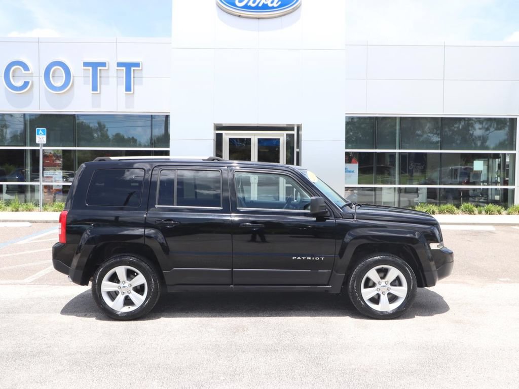Used 2014 Jeep Patriot Limited AWD/4WD image 15