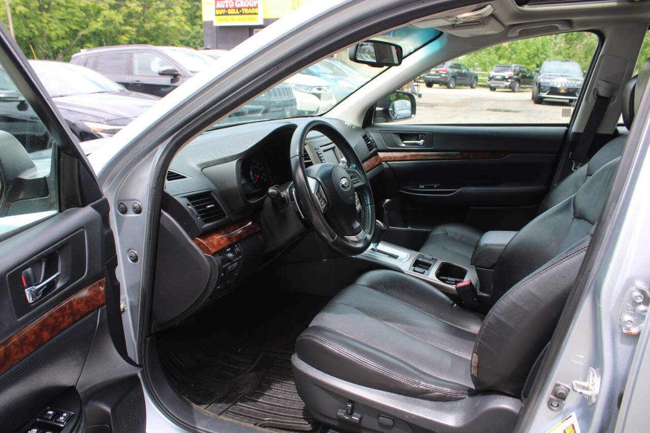 Used 2013 Subaru Legacy 2.5i Limited AWD/4WD image 22
