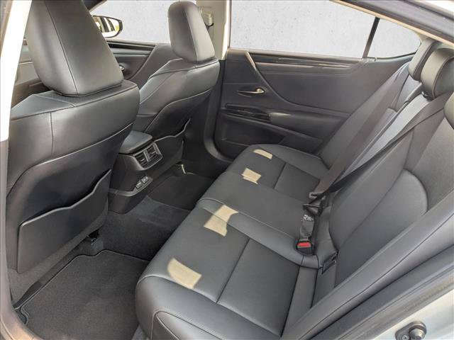 Used 2024 Lexus ES 350 w/ Accessory Package (Z1) FWD image 16
