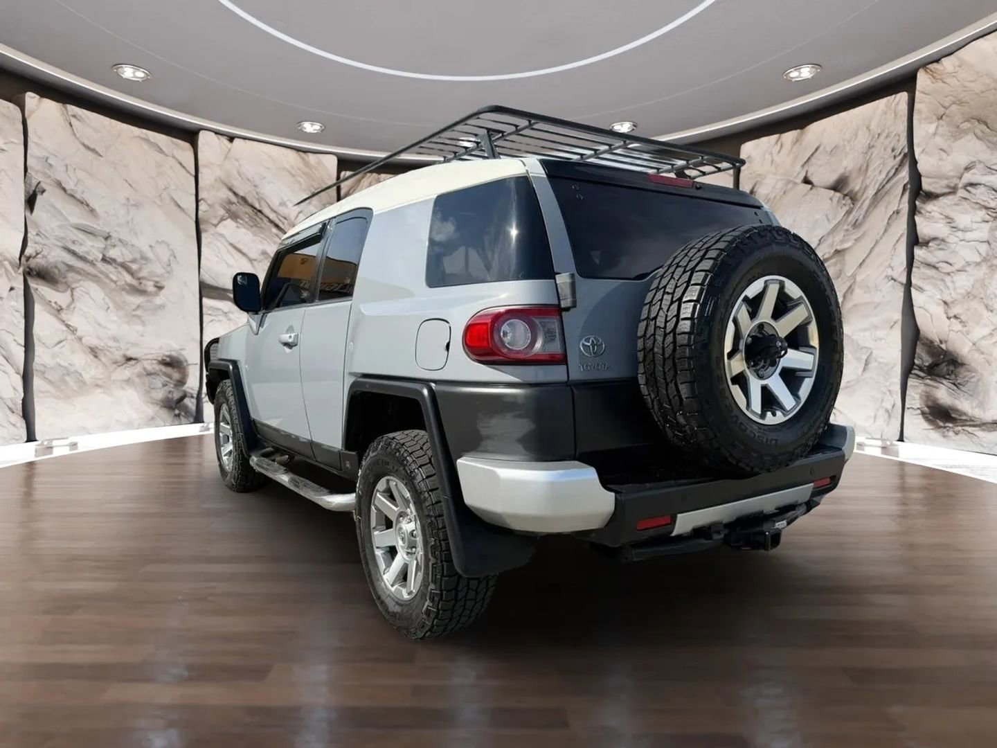 Used 2014 Toyota FJ Cruiser 4WD w/ Upgrade Package image 8