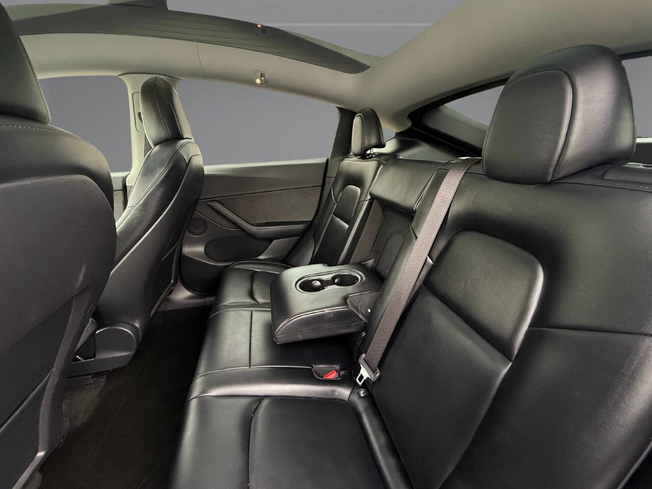 Used 2021 Tesla Model Y Long Range image 37