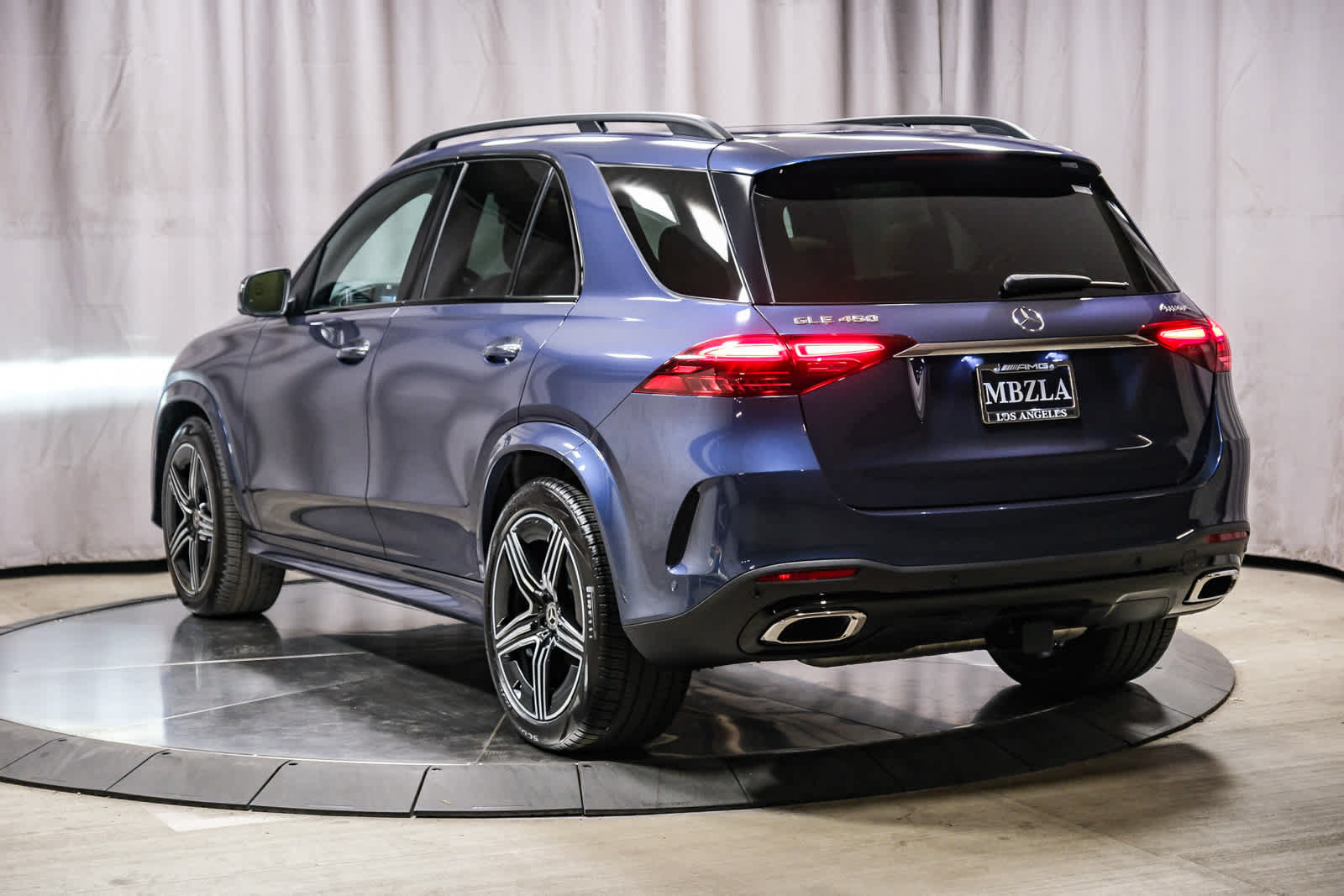 Used 2026 Mercedes-Benz GLE 450 4MATIC image 2