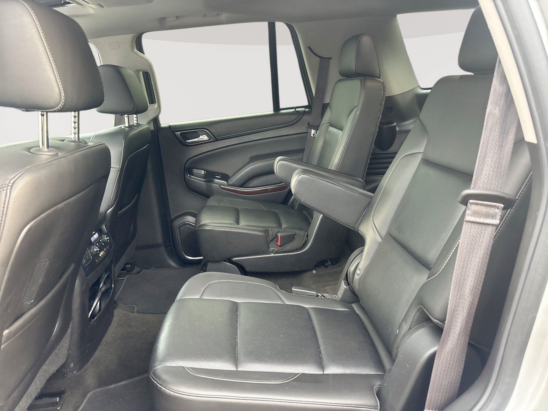 Used 2015 GMC Yukon SLT w/ Open Road Package AWD/4WD image 26