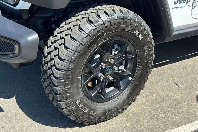 Used 2025 Jeep Wrangler Unlimited Sport S 4xe image 4