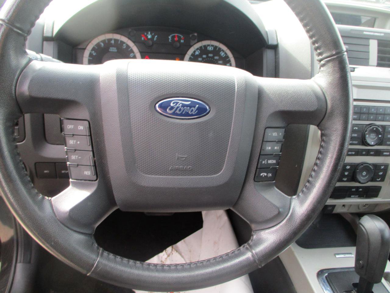 Used 2011 Ford Escape XLT w/ 202A Rapid Spec Order Code FWD image 13
