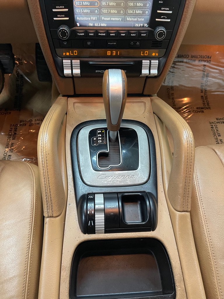 Used 2009 Porsche Cayenne AWD/4WD image 27
