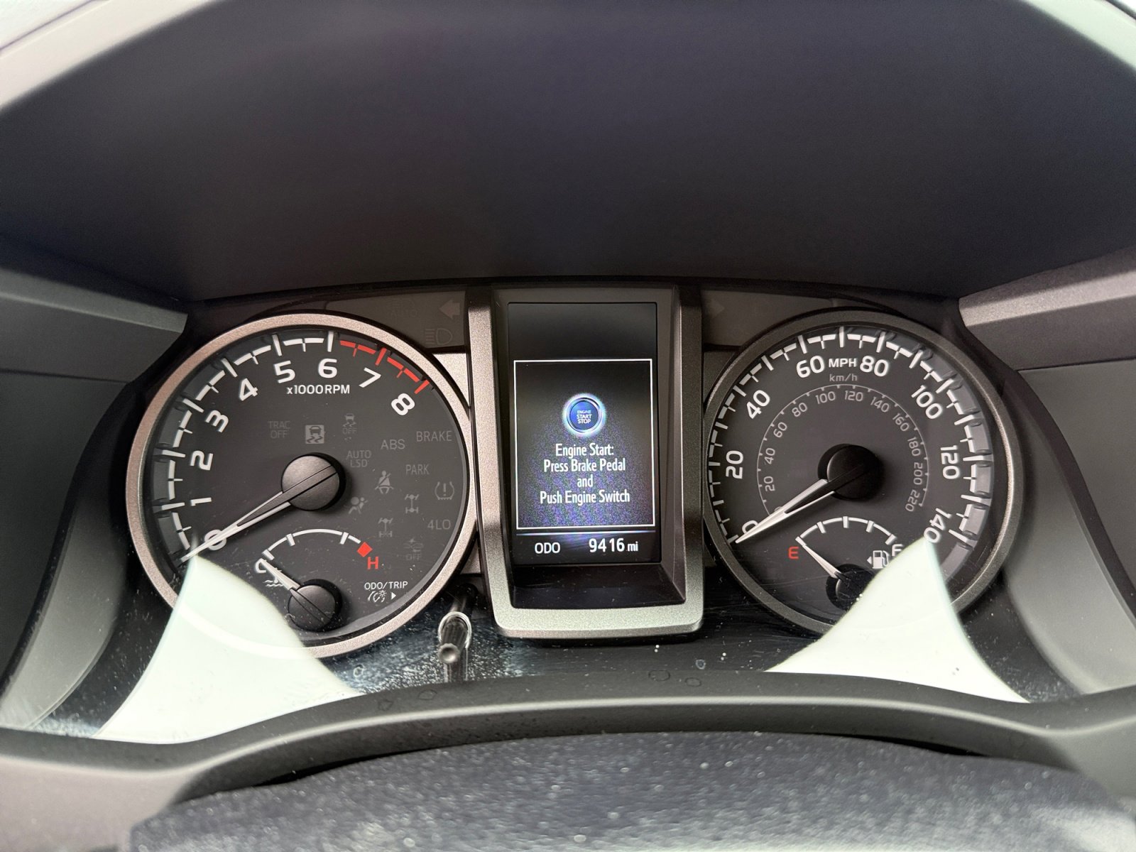 Used 2022 Toyota Tacoma TRD Off-Road image 11