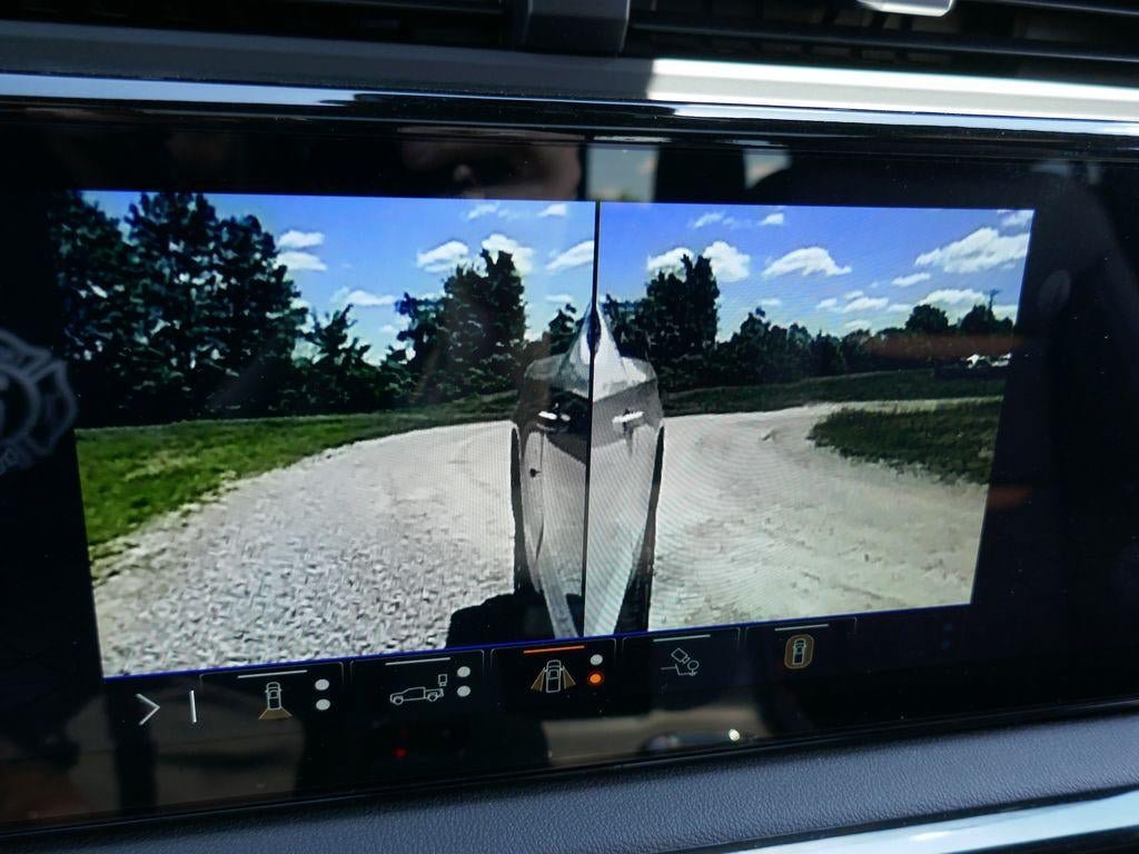 New 2026 GMC Sierra 1500 AT4 w/ AT4 Premium Package AWD/4WD image 37