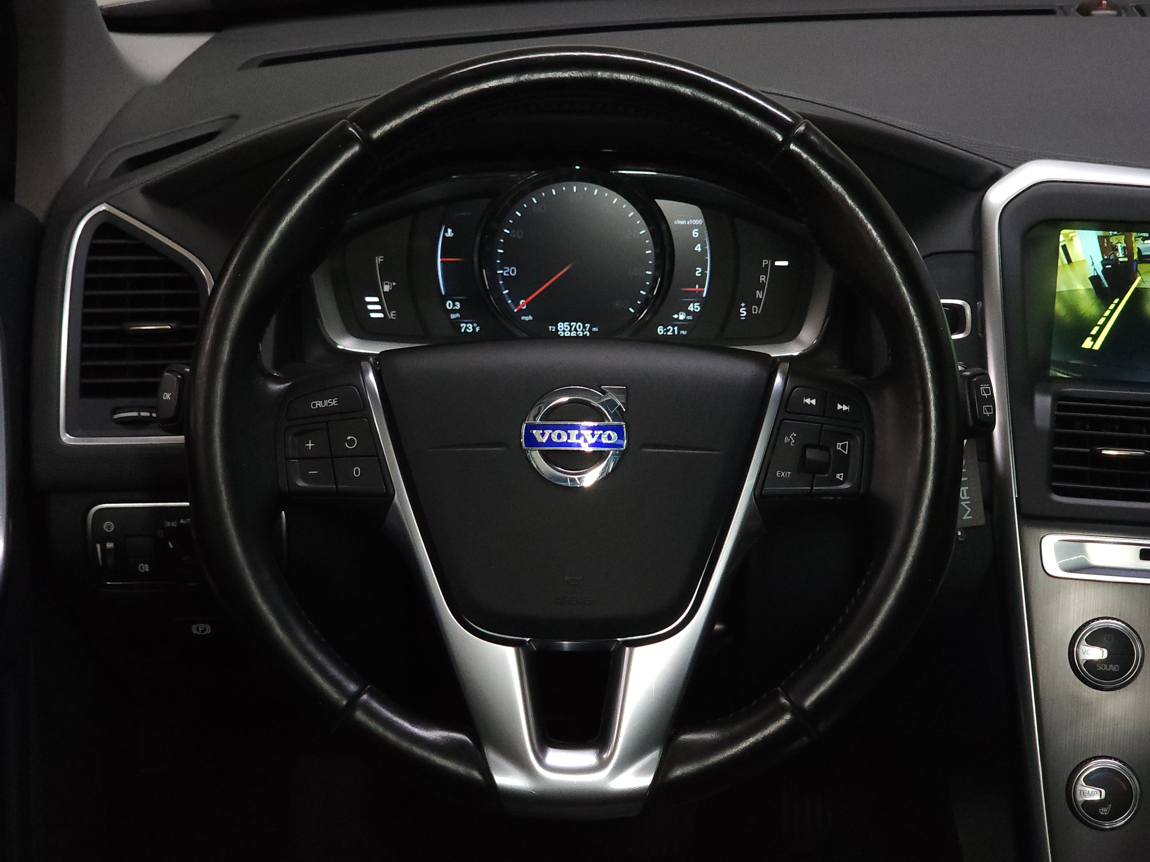 Used 2016 Volvo XC60 T6 w/ Climate Package AWD/4WD image 27