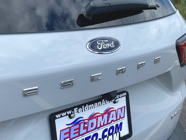 Used 2025 Ford Escape Platinum AWD/4WD image 32