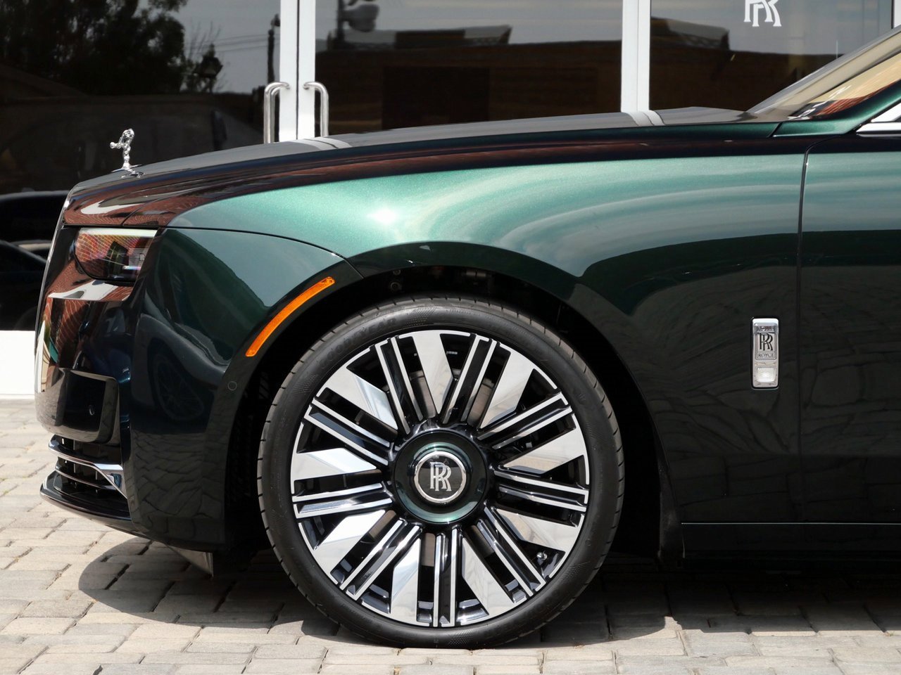 New 2025 Rolls-Royce Ghost image 12