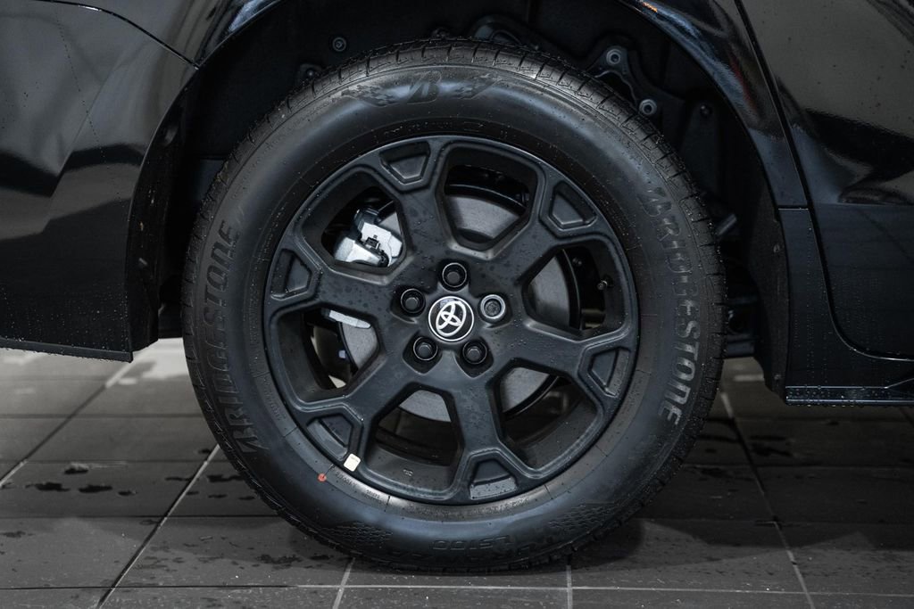 New 2026 Toyota Sienna XLE Woodland Edition image 18