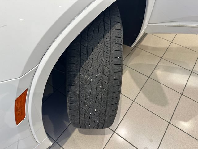 Used 2023 Chevrolet Traverse Premier w/ LPO, Floor Liner Package AWD/4WD image 32