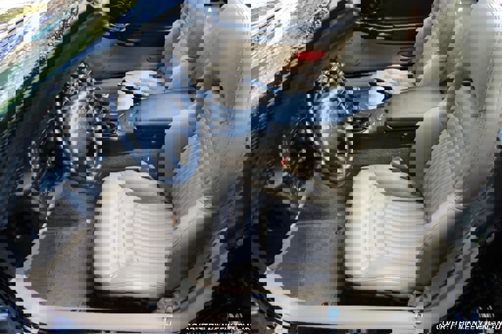 Used 2002 Chevrolet Corvette Convertible w/ Preferred Equipment Group2 image 32